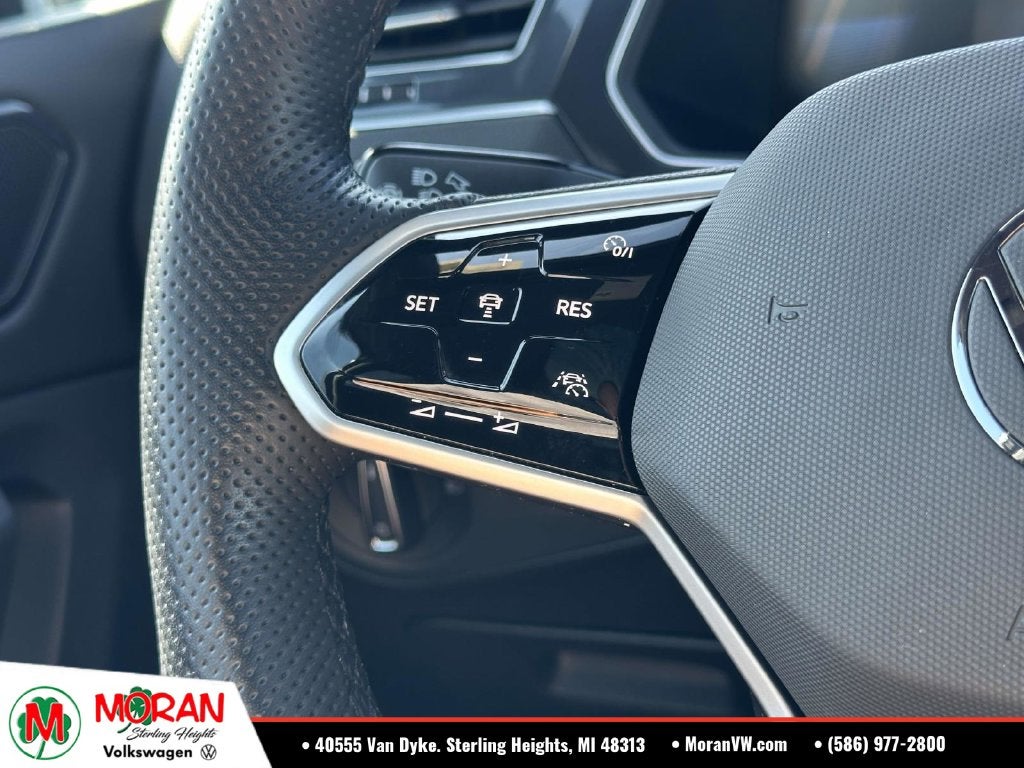2024 Volkswagen Tiguan 2.0T SE R-Line Black
