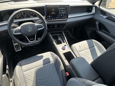 2026 Volkswagen Tiguan 2.0T SE R-Line Black