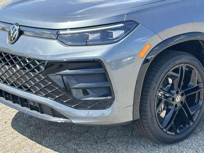2026 Volkswagen Tiguan 2.0T SE R-Line Black