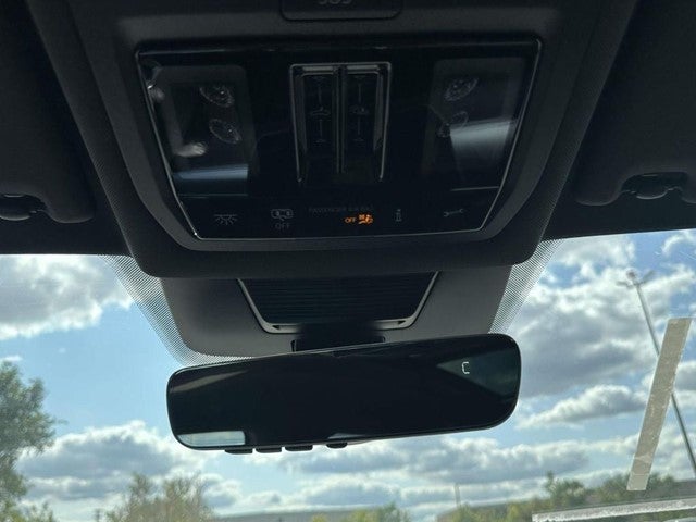 2026 Volkswagen Tiguan SE R-Line AWD
