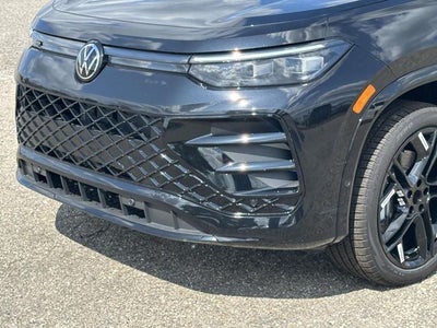 2026 Volkswagen Tiguan 2.0T SE R-Line Black