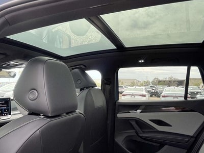 2026 Volkswagen Tiguan 2.0T SE R-Line Black
