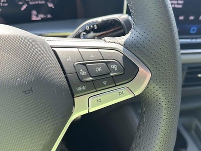 2026 Volkswagen Tiguan 2.0T SE R-Line Black