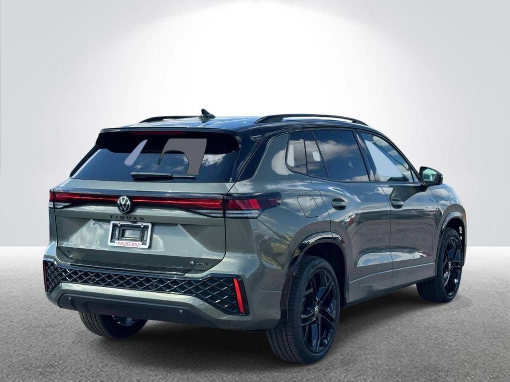 2026 Volkswagen Tiguan 2.0T SE R-Line Black