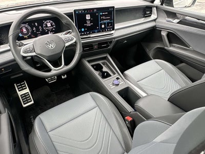 2026 Volkswagen Tiguan 2.0T SE R-Line Black