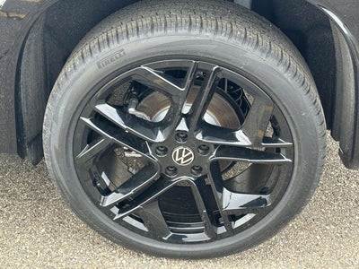 2026 Volkswagen Tiguan 2.0T SE R-Line Black