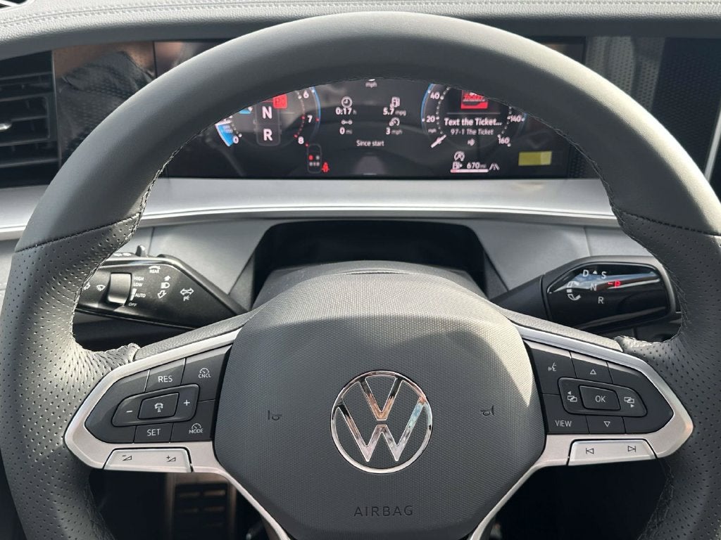 2026 Volkswagen Tiguan SE R-Line Black