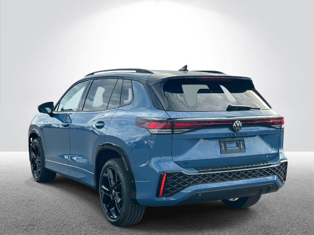 2026 Volkswagen Tiguan SE R-Line Black