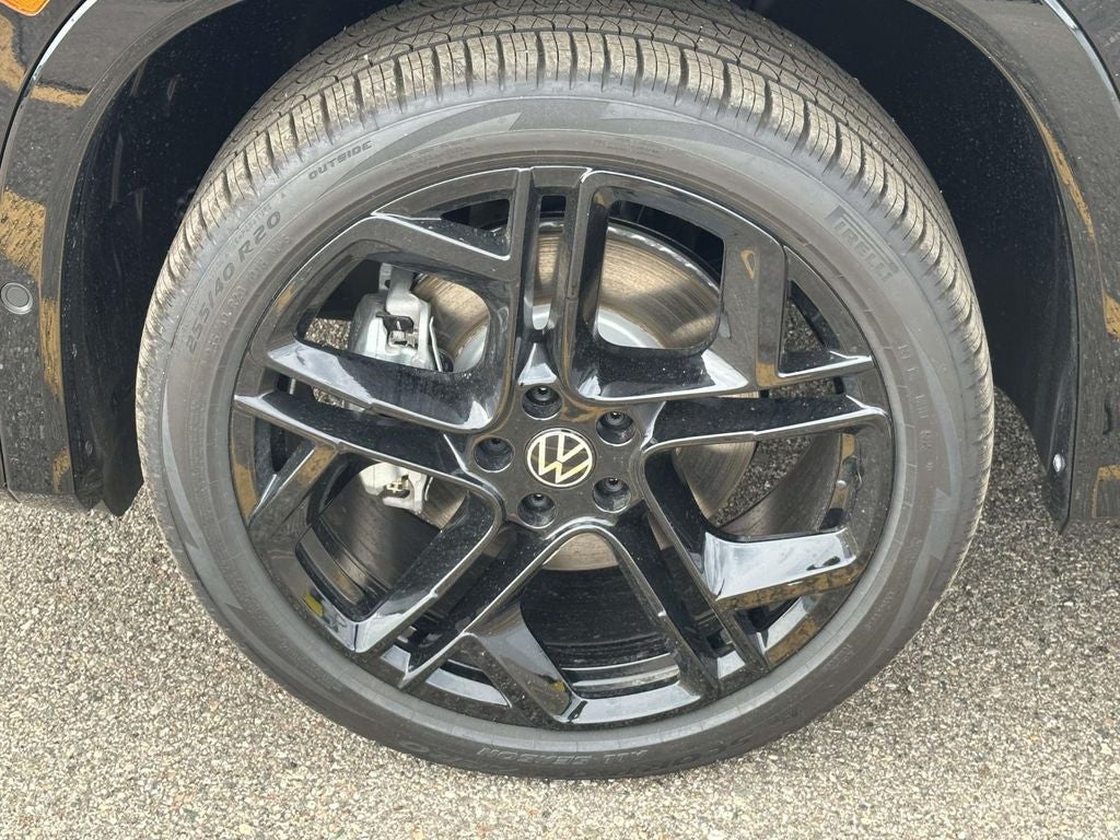 2026 Volkswagen Tiguan 2.0T SE R-Line Black