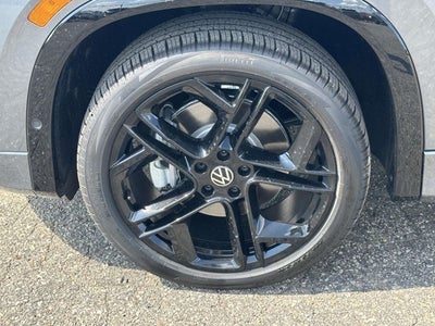 2026 Volkswagen Tiguan 2.0T SE R-Line Black