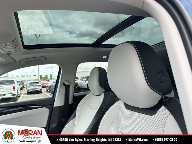 2025 Volkswagen Tiguan SE