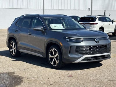 2025 Volkswagen Tiguan 2.0T SE