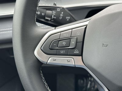2025 Volkswagen Tiguan 2.0T SE