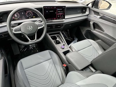 2025 Volkswagen Tiguan 2.0T SE