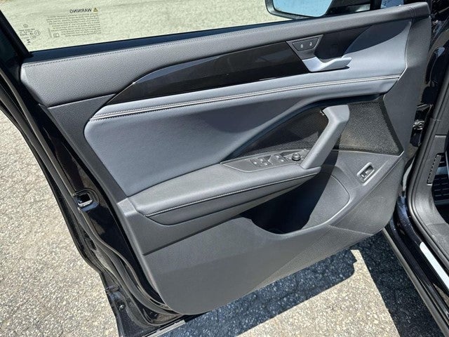 2026 Volkswagen Tiguan 2.0T SEL R-Line