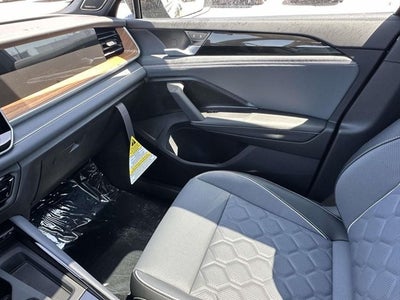 2026 Volkswagen Tiguan 2.0T SEL R-Line