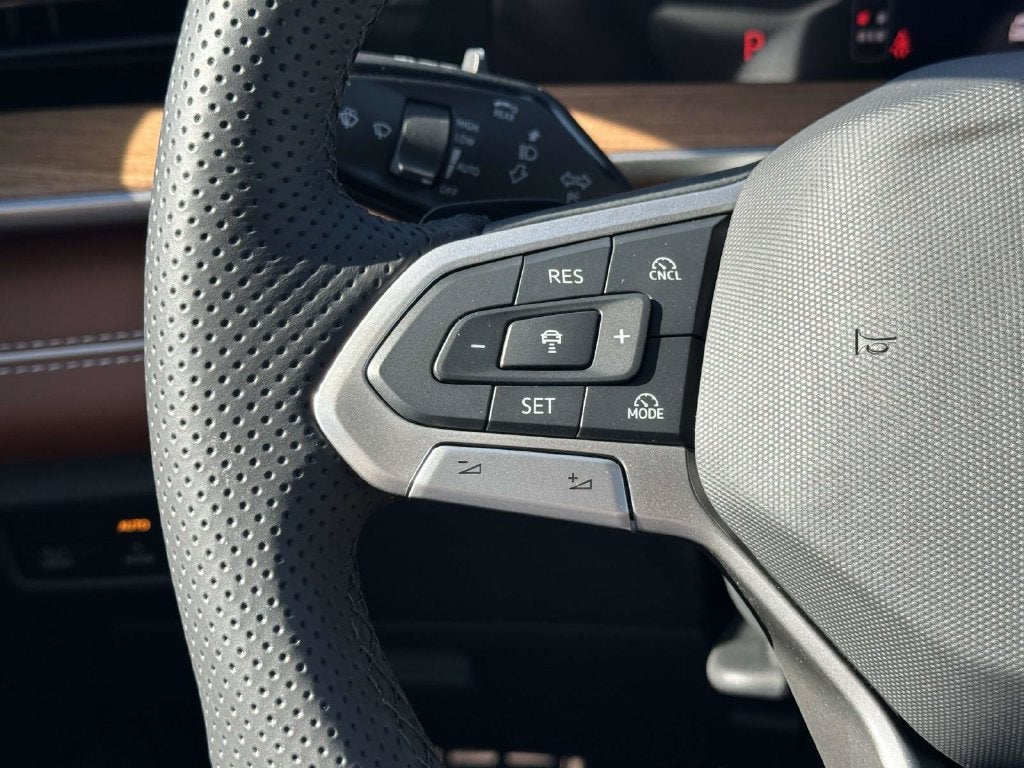 2026 Volkswagen Tiguan SEL R-Line Turbo
