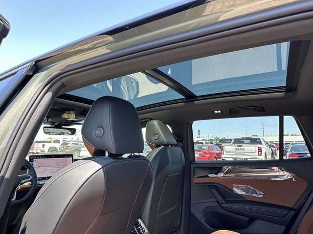 2026 Volkswagen Tiguan 2.0T SEL R-Line