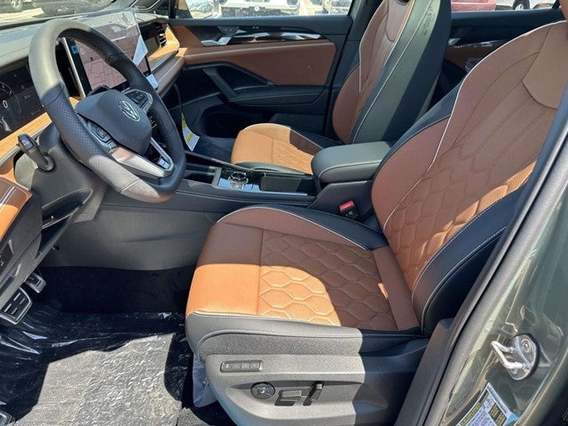 2026 Volkswagen Tiguan 2.0T SEL R-Line