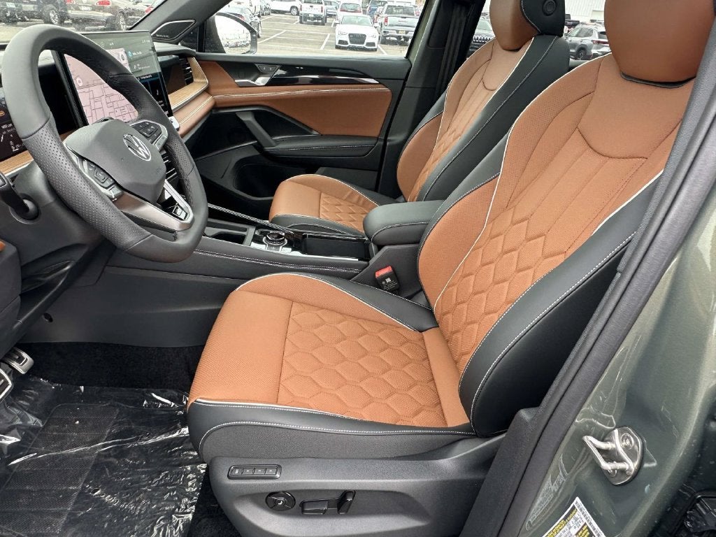 2027 Volkswagen Tiguan SEL R-Line Turbo