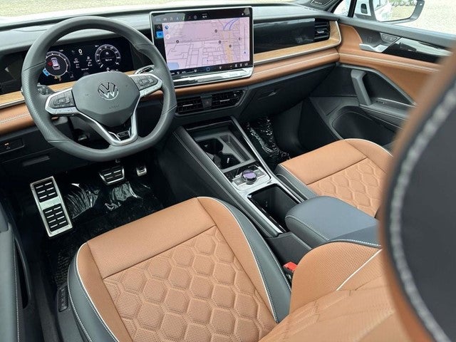 2026 Volkswagen Tiguan 2.0T SEL R-Line