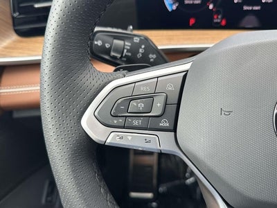 2026 Volkswagen Tiguan 2.0T SEL R-Line