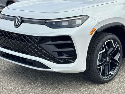 2026 Volkswagen Tiguan 2.0T SEL R-Line
