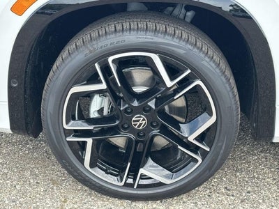 2026 Volkswagen Tiguan 2.0T SEL R-Line