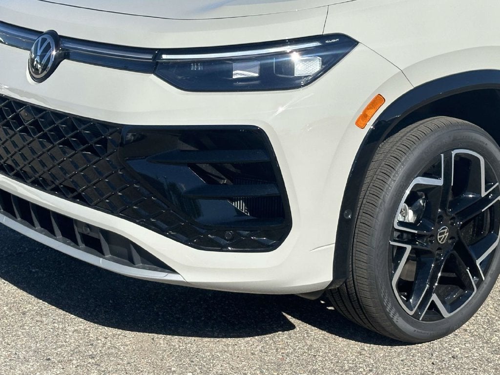 2026 Volkswagen Tiguan SEL R-Line Turbo