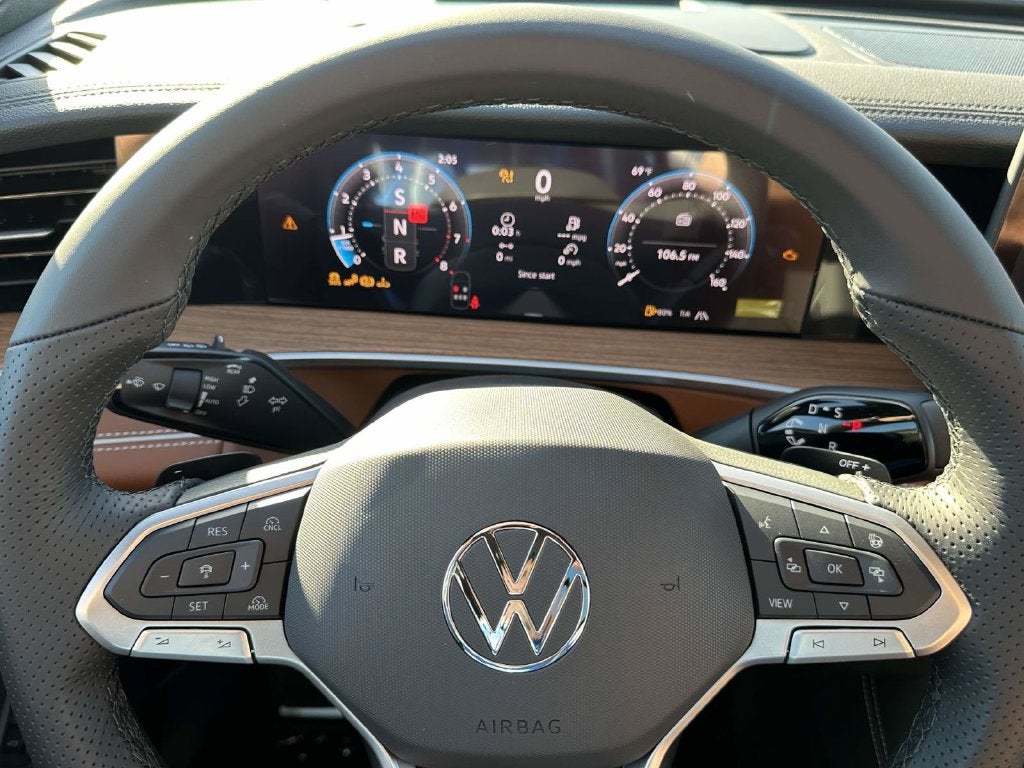 2027 Volkswagen Tiguan SEL R-Line Turbo