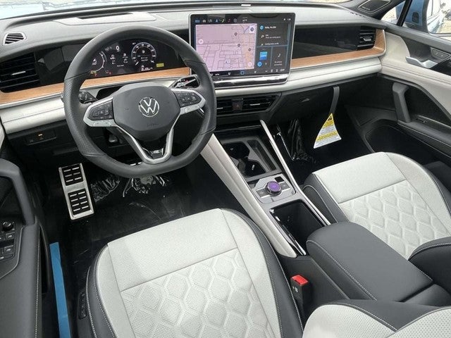 2026 Volkswagen Tiguan 2.0T SEL R-Line