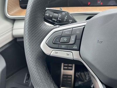 2026 Volkswagen Tiguan 2.0T SEL R-Line