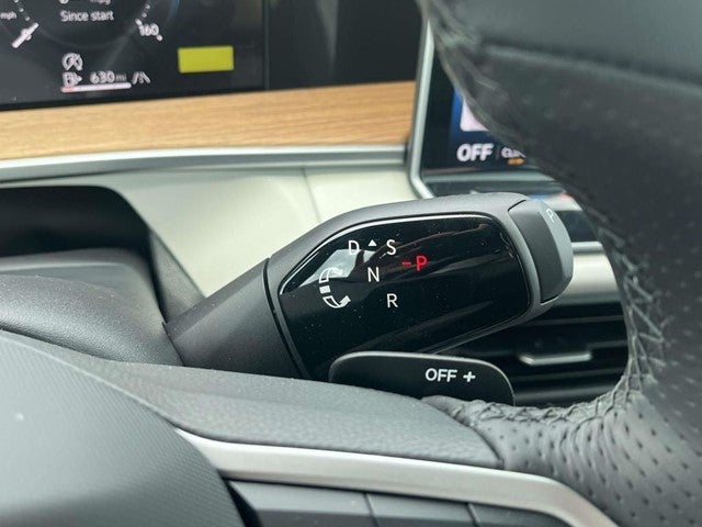 2026 Volkswagen Tiguan 2.0T SEL R-Line