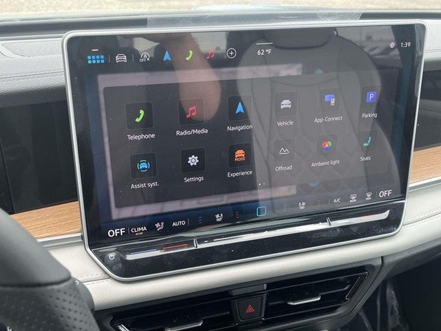 2026 Volkswagen Tiguan 2.0T SEL R-Line