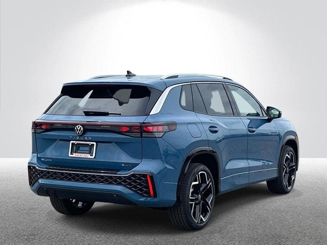 2026 Volkswagen Tiguan 2.0T SEL R-Line
