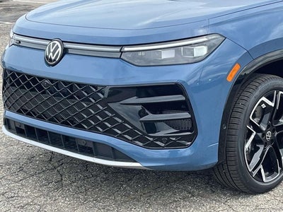 2026 Volkswagen Tiguan 2.0T SEL R-Line