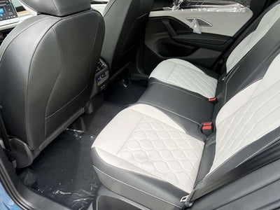 2026 Volkswagen Tiguan 2.0T SEL R-Line