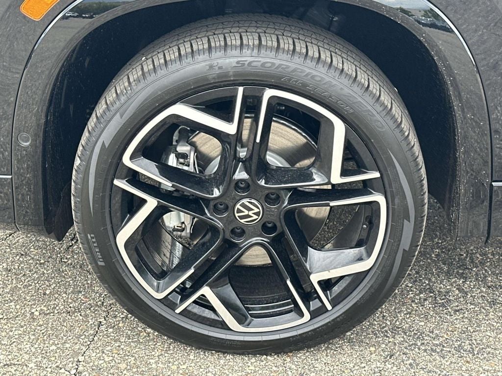 2026 Volkswagen Tiguan 2.0T SEL R-Line Turbo