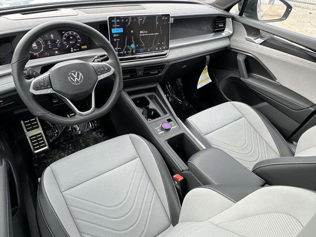 2026 Volkswagen Tiguan 2.0T SEL R-Line Turbo