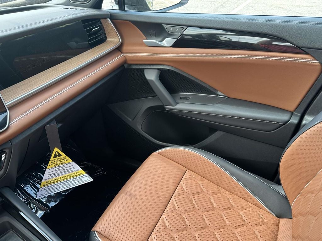 2026 Volkswagen Tiguan 2.0T SEL R-Line Turbo