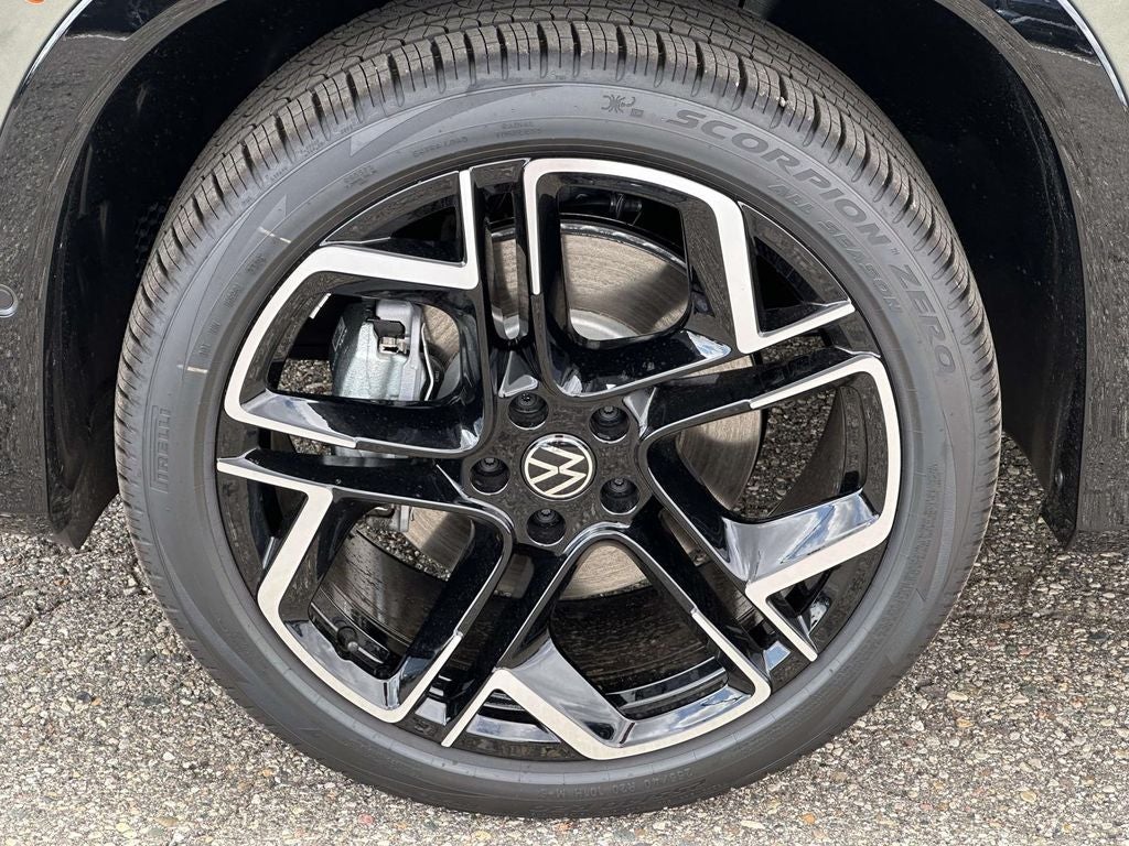 2026 Volkswagen Tiguan 2.0T SEL R-Line Turbo