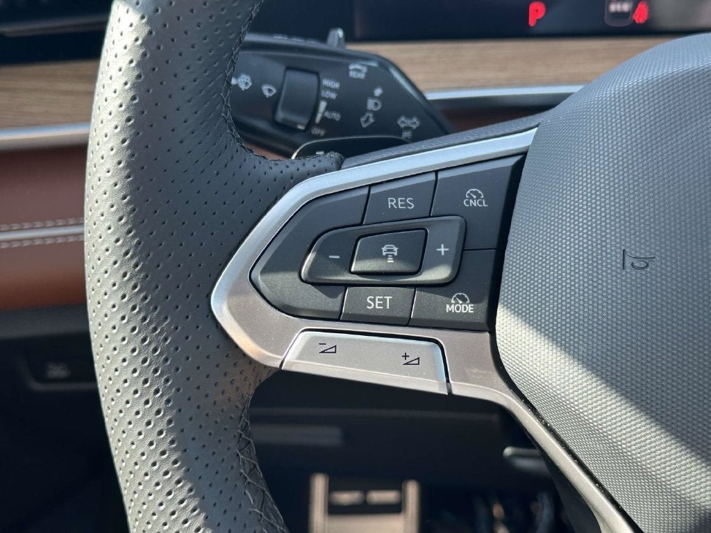 2026 Volkswagen Tiguan SEL R-Line Turbo