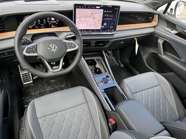 2026 Volkswagen Tiguan 2.0T SEL R-Line Turbo
