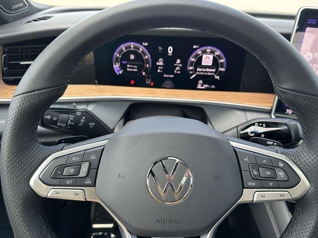 2026 Volkswagen Tiguan 2.0T SEL R-Line Turbo
