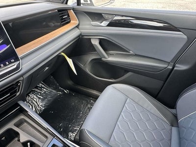 2026 Volkswagen Tiguan 2.0T SEL R-Line Turbo