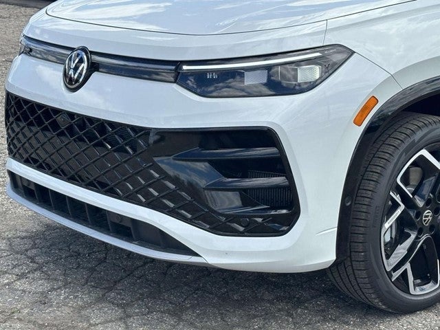 2026 Volkswagen Tiguan 2.0T SEL R-Line Turbo