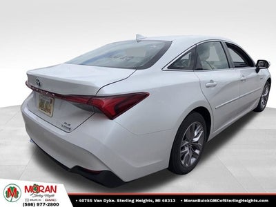 2021 Toyota Avalon Hybrid XLE Plus