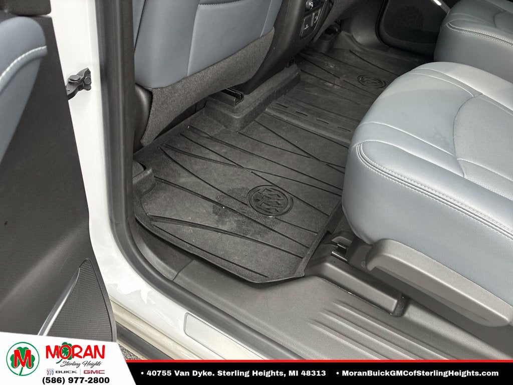 2022 Buick Enclave Essence