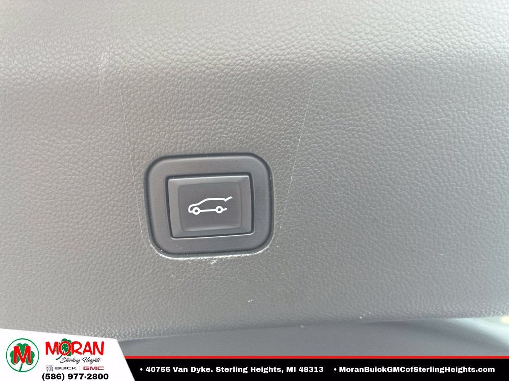 2022 Buick Enclave Essence